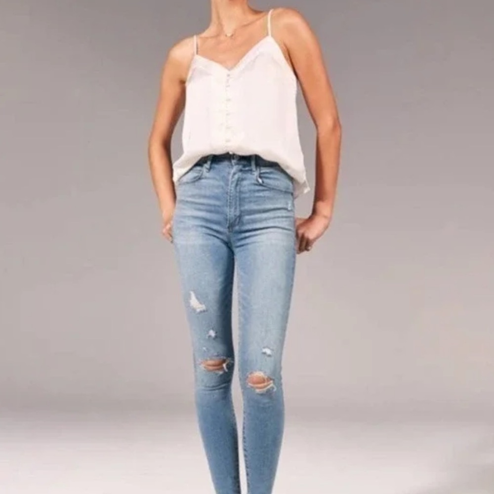 Abercrombie and Fitch - ultra High Risky skinny ankle jeans - Picture 1 of 6